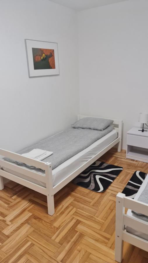 Appartement South 2 Osijek Extérieur photo